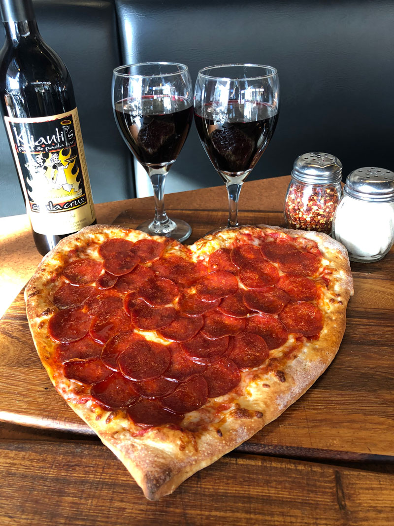 heart pizza